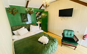 Tatin - Hotel & Cafe In Mtskheta