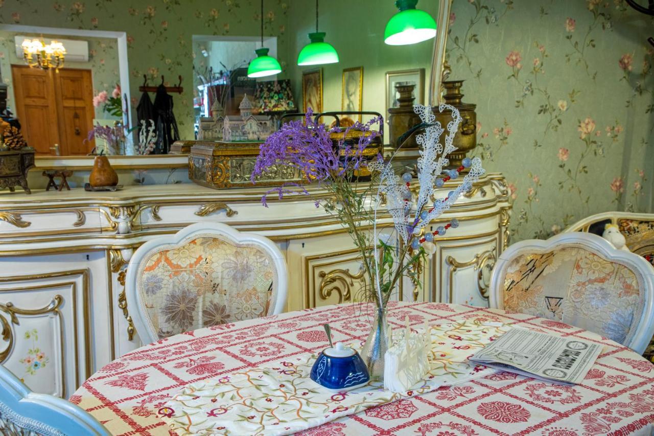 Tatin - Hotel & Cafe In Mtskheta Exterior photo